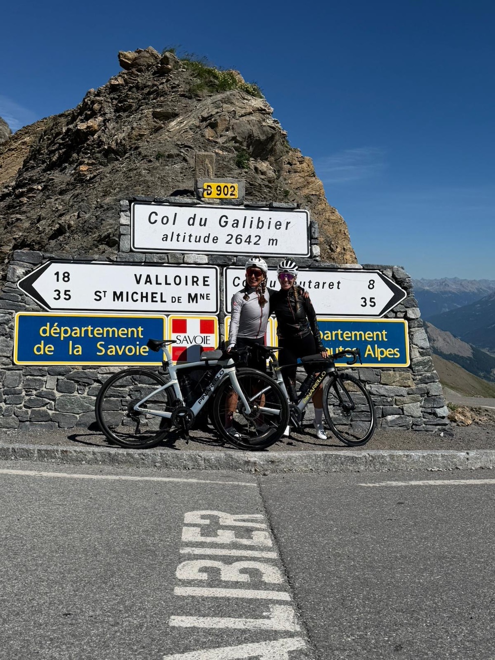Au sommet du col du Galibier