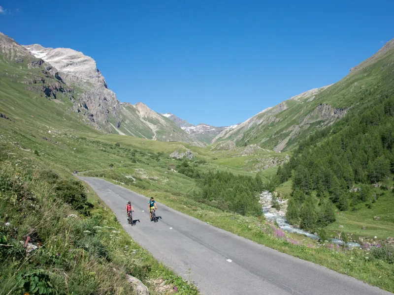 Au pied du Col de l'Iseran côte Haute-Tarentaise