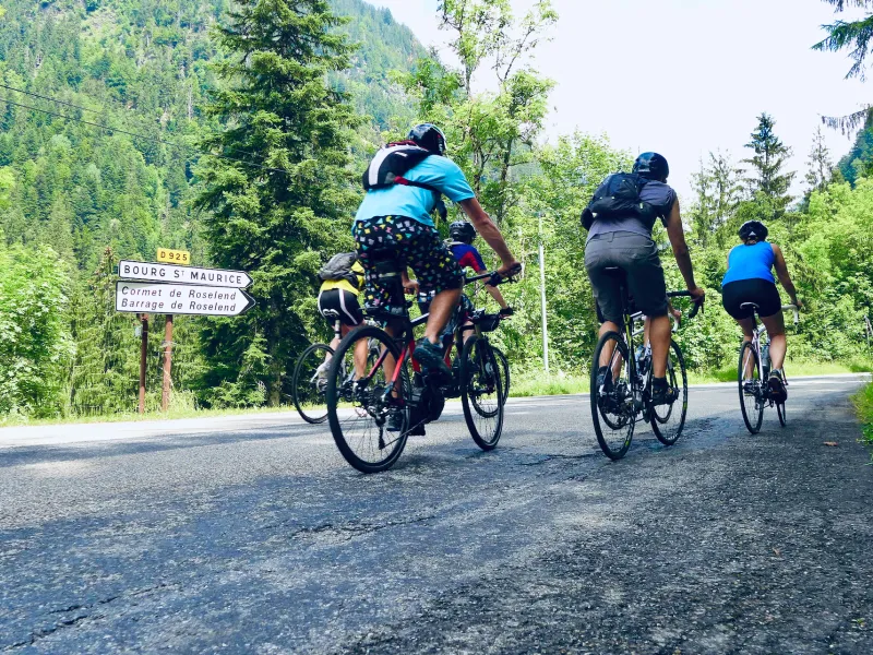Départ de Beaufort sur coron vers le Cormet de Roselend