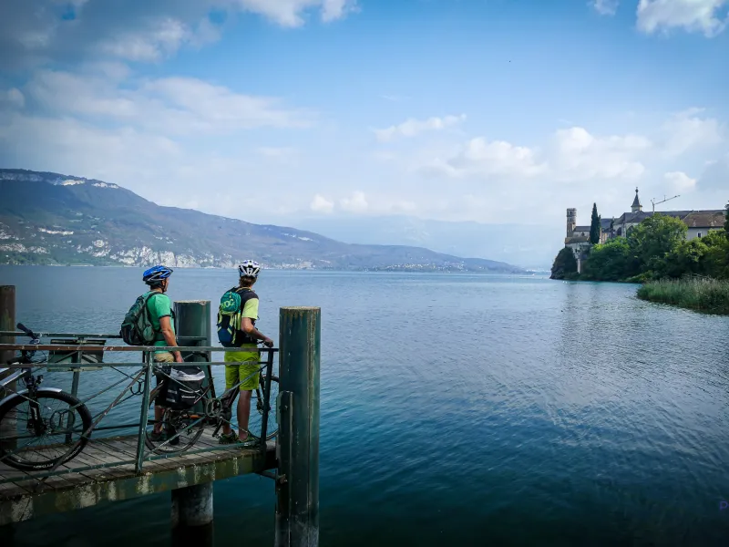 Le lac du Bourget et Abbaye de Hautecombe