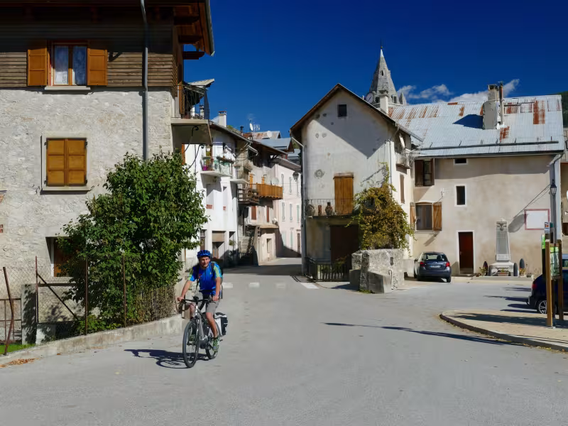 Etape au village de Thorame-Haute 