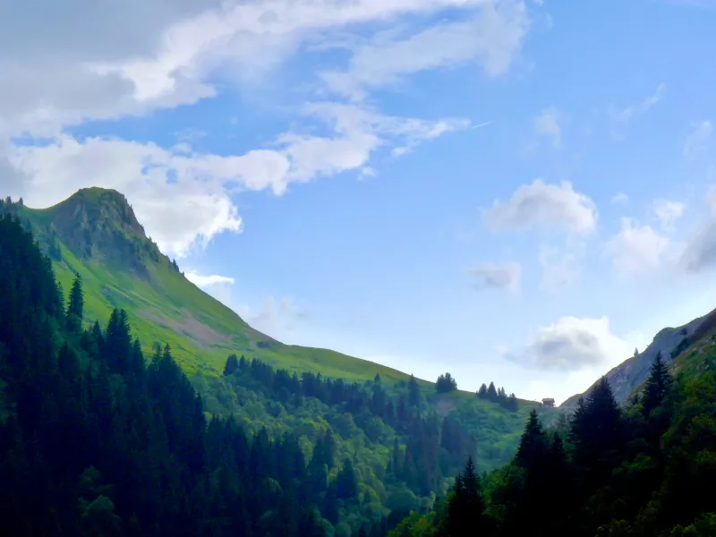 Le col de la Colombière vu depuis la Reposoir