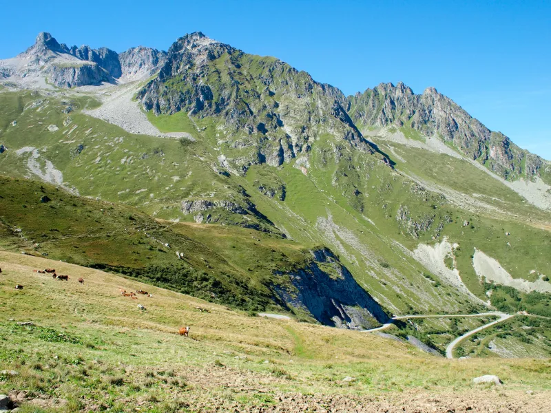 Le versant sud-ouest du Col de la Madeleine