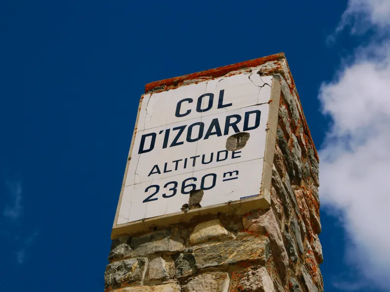 Monument du sommet du Col d'Izoard