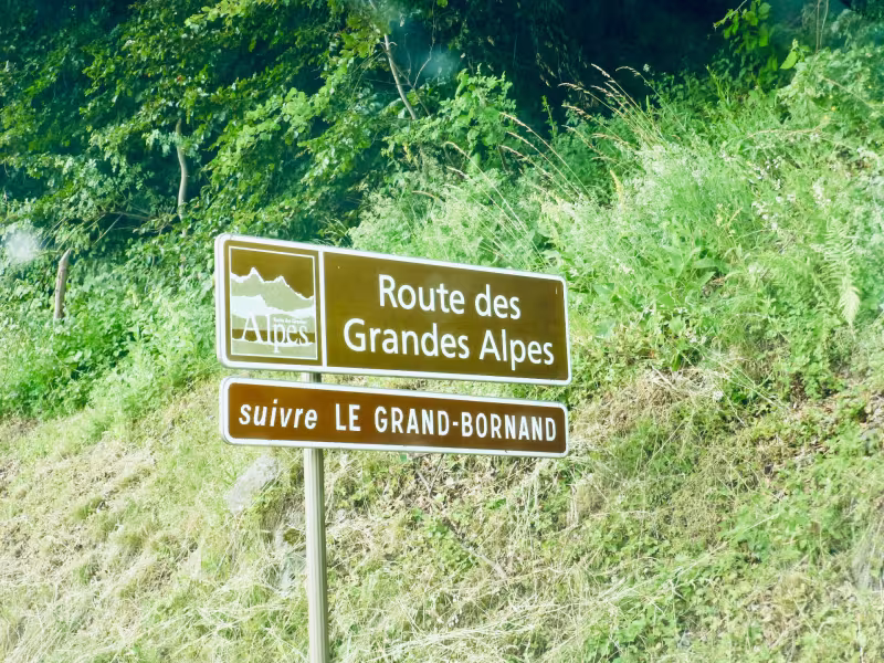 Suivez les panneaux jusqu'à la mer