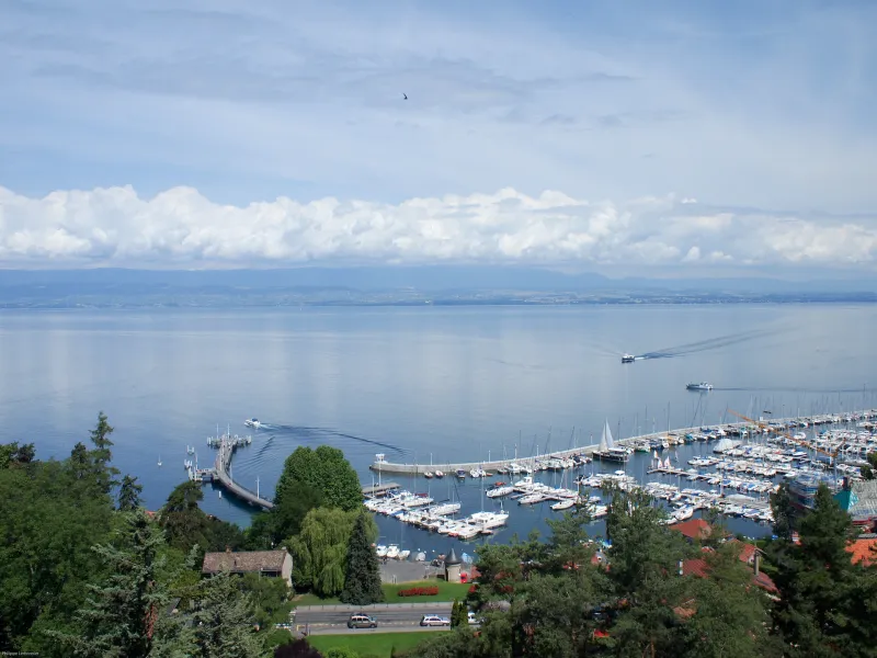 Vue sur Lac Léman et le Port de Thonon-les-Bains