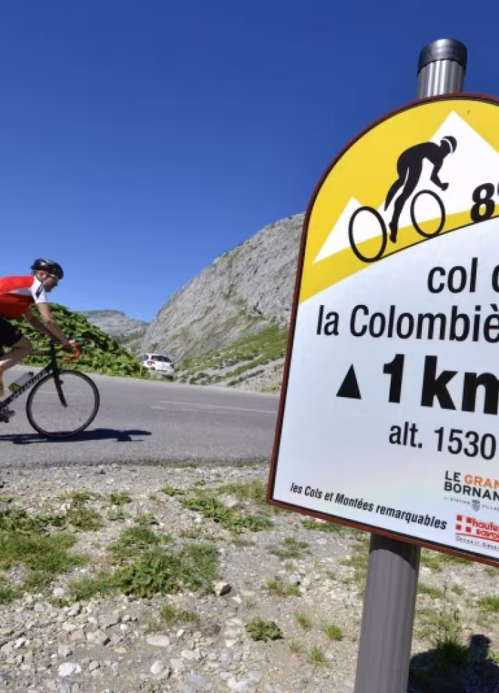 Borne col de la Colombière