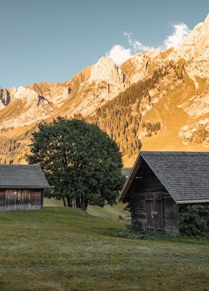Chalets typiques autour de la Clusaz
