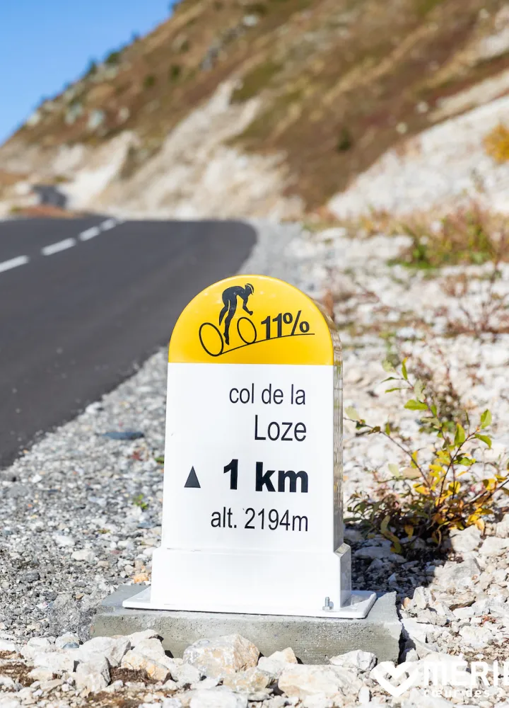 Col de la Loze borne 1km