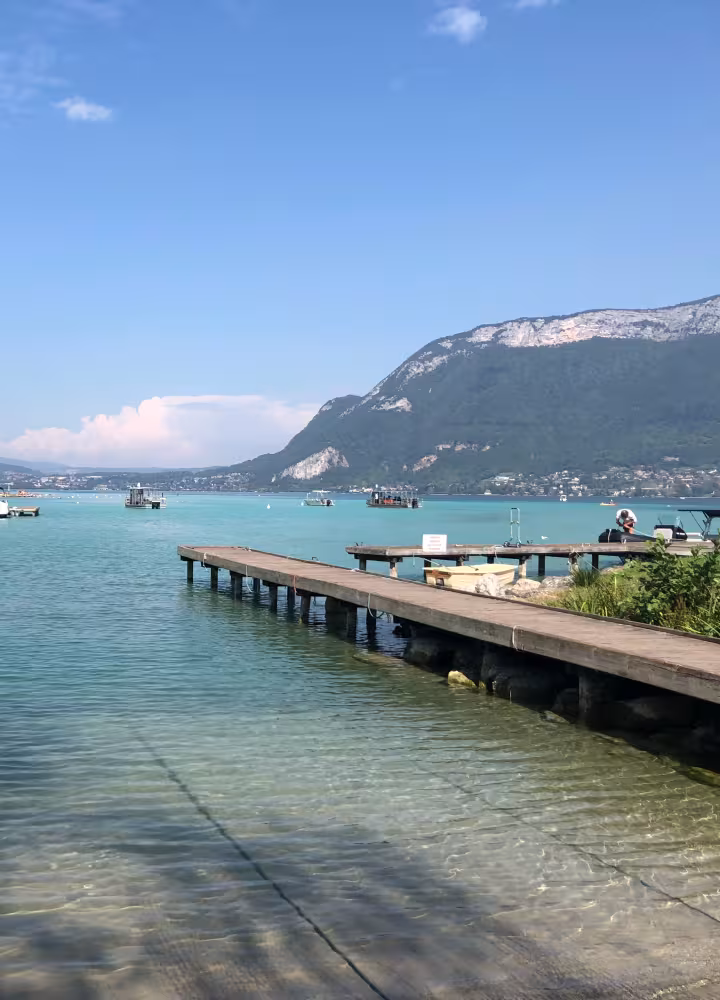 Le lac d'Annecy sur la variante entre Le Grand-Bornand et Beaufort-sur-Doron