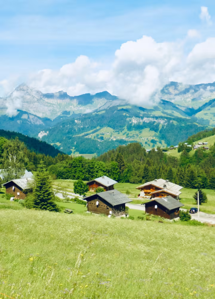 Vers le col des Saisies depuis le Val d'Arly