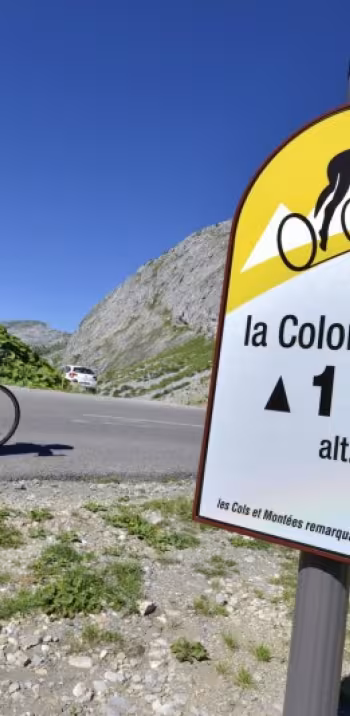 Borne Col Colombière.jpg