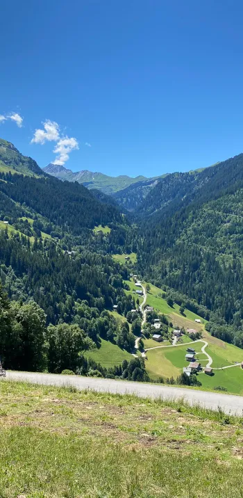Areches et Vallee vers Saint Guerin