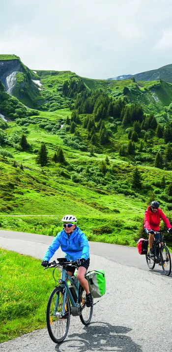 Partir en Vélo à assistance électrique en montagne avec BOSCH
