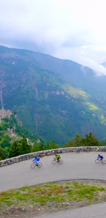 Versant sud-est du col de la Couillole