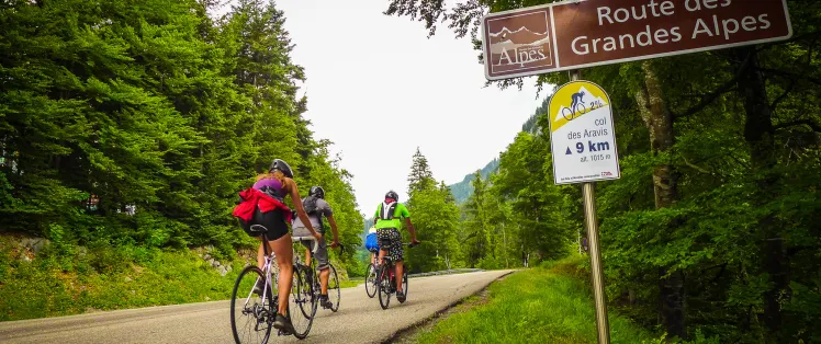Panneau signalétique sur Route des Grandes Alpes