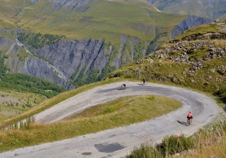 Dans le Col de Sarenne entre l'Alpe d'Huez et La Grave