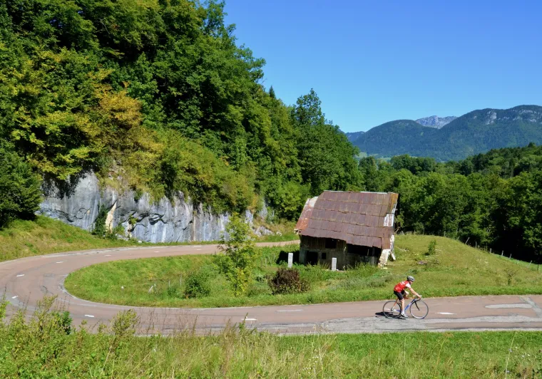 La montée du col du Frêne