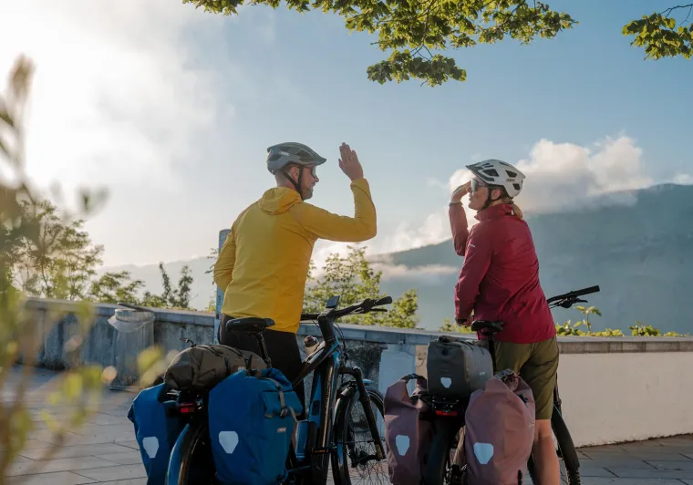 Freinage ABS Bosch sur Route des Grandes Alpes 