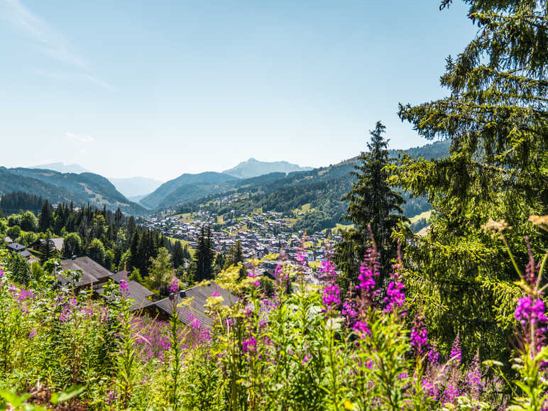 Vue sur le village des Gets 