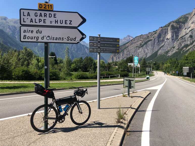 vélo back-packing au pied de l'Alpe d'Huez